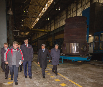 Генеральный директор АО «Атомэнергомаш» Андрей Никипелов проинспектировал ход производства силовой установки для ледокола нового поколения