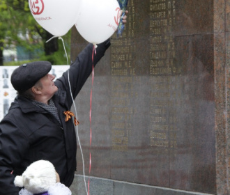 9 мая работники ЗиО-Подольска отметили 50-летие памятника погибшим заводчанам