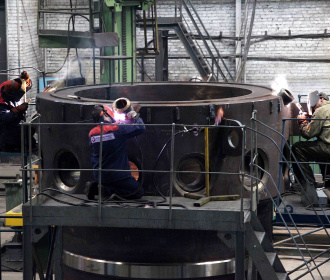 На «ЗиО-Подольск» завершена уникальная операция сварки деталей корпуса реакторной установки «РИТМ-200»